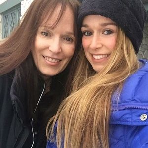 Meet your Posher, Mimi